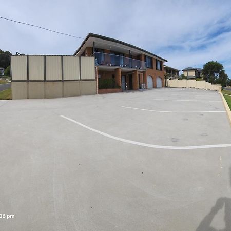 Traplins Accomodation Lakes Entrance Ngoại thất bức ảnh