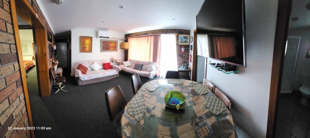 Traplins Accomodation Lakes Entrance Ngoại thất bức ảnh