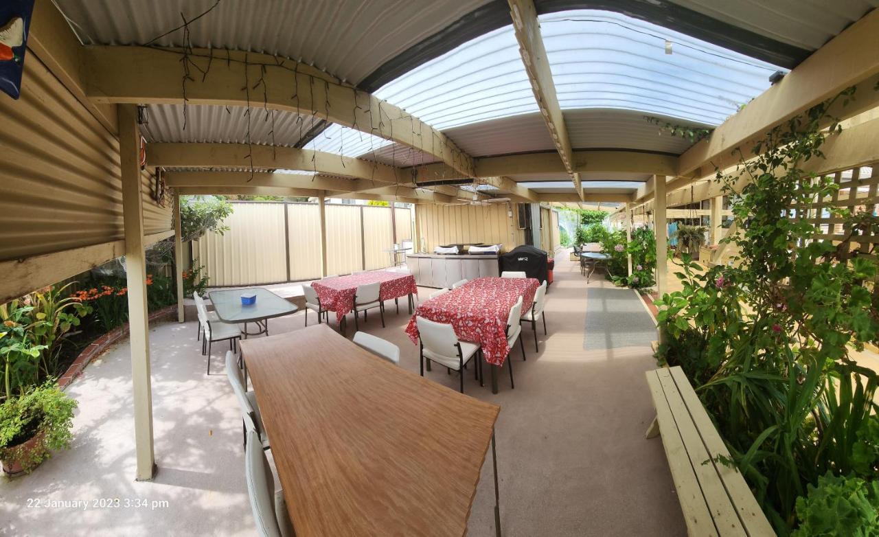Traplins Accomodation Lakes Entrance Ngoại thất bức ảnh